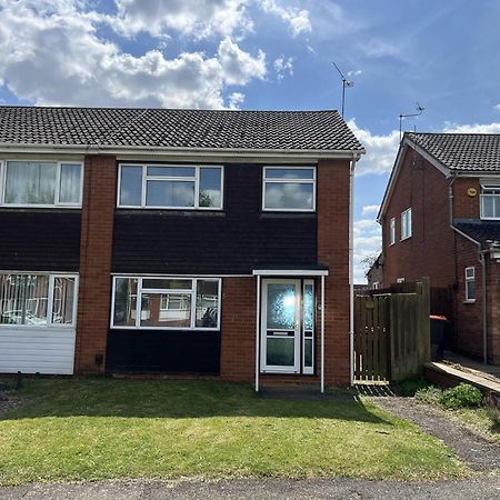 Charming 3-Bed House In Leighton Buzzard Villa Eksteriør bilde